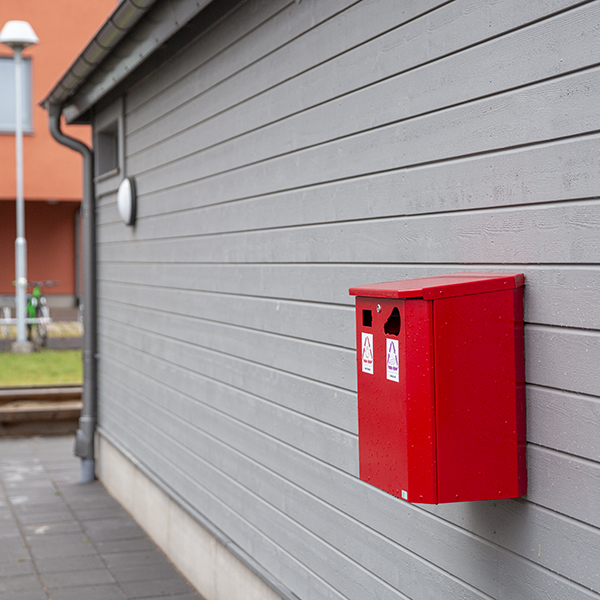 Behållare för ljuskällor & batterier